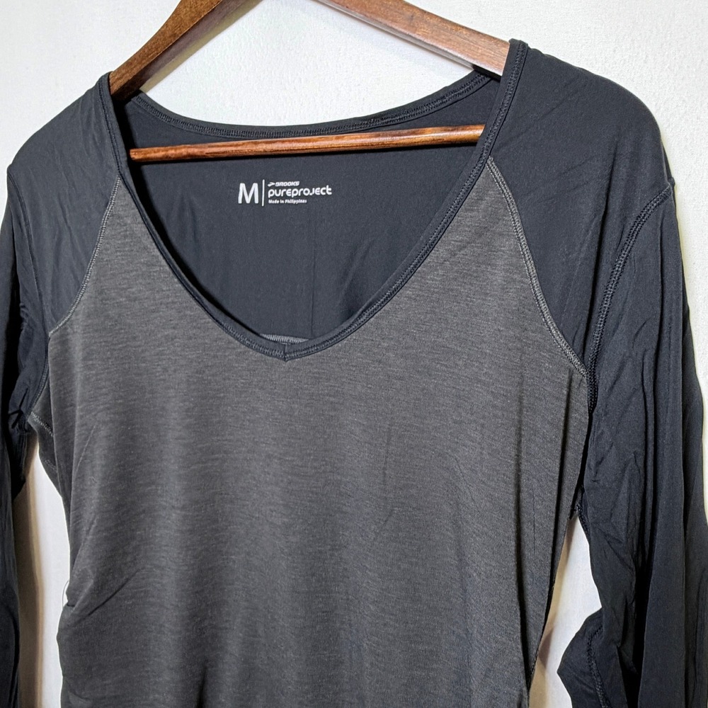 Brooks PureProject Womens Medium Gray Black Ruched Long Sleeve Running Shirt
